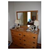 CRAWFORD FURNITURE HARDROCK MAPLE DRESSER W/
