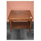 OAK CRAFTSMAN STYLE TABLE 28" W X 24" X 22" H