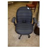 5 WHEEL ULPH. ARMCHAIR