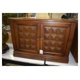 2 DOOR SQUARE END TABLE 28" X 28" X 20"