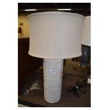CERAMIC LAMP 27" CREAM