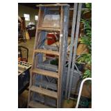 WOOD STEP LADDER AND ALUMINUM LADDER
