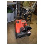 SNAPPER SNOW BLOWER GAS 19" WIDE