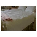 BEDDING SET W/ SHEETS QUEEN SET