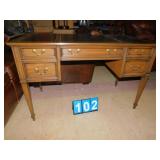 SLIGH DESK WITH LEATHER TOP LIKE NEW