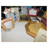 PICTURE FRAMES APPROX. 12