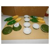 HALL COVERED BAKING DISHES, 4 CORN DISHES FLAKE