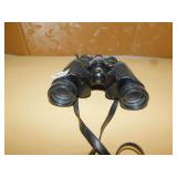 TASCO ZOOM MODEL 101 7 X -15 X 35 BINOCULARS