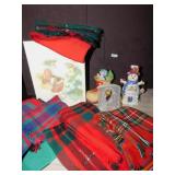 HOLIDAY CLOTH NAPKINS AND FIGURINES