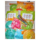 18 NEW PAPER PARTY LANTERNS AND COLORFUL PLASTIC