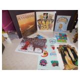 PRINT ORIENTAL BOX, CRAYON BOX