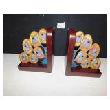 LIGHTED STAIN GLASS BOOK ENDS, BATTERY POWERED