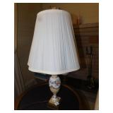 BEAUTIFUL LAMP WITH FLOWER DESIGNS AND GOLD