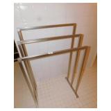 THREE RUNG TOWEL RACK METAL 31" H X 21" W