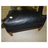 OTTOMAN WOOD LEGS W/ CASTERS 26" X 20" X 14" H