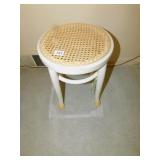 CANED TOP STOOL RUBBER FEET