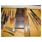 CUTCO HOLDER, 2 CUTCO KNIVES, SPREADER, CHICAGO