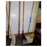 FLAT SHOVEL, ROUND SHOVEL, RAKE ETC.