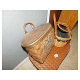 VINTAGE PURSES AND PICNIC BASKET