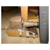 PROJECTOR REFLEX AND SCREEN