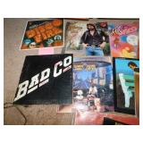 GROUP OF ALBUMS INCLUDES WAYLAND JENNINGS