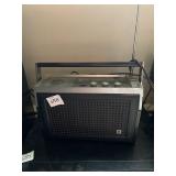 RCA AM/FM RADIO