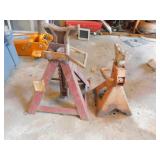 2 JACK STANDS