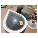 WINDOW SPEAKER, LAWN EDGING AND GARDEN TOOLS,