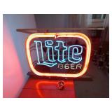 LIGHT BEER NEON