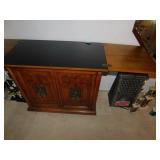 SERVER WITH FLIP TOP 2 DOOR BASE