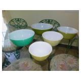 PYREX NESTING BOWLS, 3 MATCHING GREEN, LIGHT