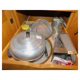 FOOD GRATERS, STRAINER, FLOUR SIFTER