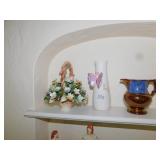 NAPOLEAN PORCELAIN FLOWER ARRANGEMENT, NICK ON