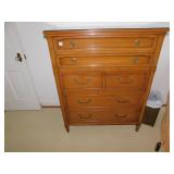 DREXEL DRESSER 38" W X 20" D X 45.5" H, 5 DRAWER