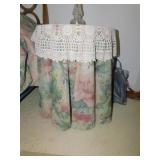 DECORATOR TABLE, TABLE CLOTH, CROCHET OVERLAY 25"