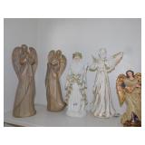 GROUP OF 10 HOLIDAY FIGURES INC. MANGER SET,