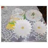 VERA NAPKINS/PLACEMATS, FLOWER CERAMIC DISHES,