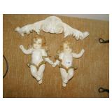 WALL HANGING SWAG, 2 CHERUBS