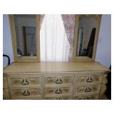 DRESSER 9 DRAWER, 2 MIRRORS, PLASTIC DRAWER
