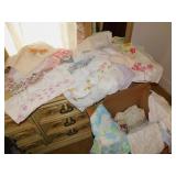 BOX ASSORTED SHEETS, PILLOWCASES