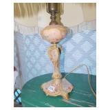 METAL BASE TABLE LAMP WITH LAMPSHADE NO FINIAL