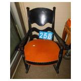 WOOD UPHL. SEAT ROCKER