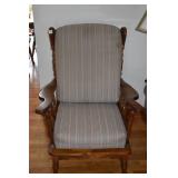 MAPLE ARMCHAIR W/ CUSHION CLEAN 3