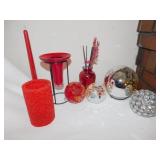 BO MERCERIZED LIGHT; ORNAMENTS; METAL BASE VASE;