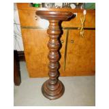 PINE PEDESTAL; H:30" AND 9" ROUND ON TOP