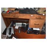 MODERN 3 DRAWER DESK