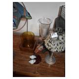 SEASHELL BASE LAMP, GLASS PIECES, WOOD ANIMAL