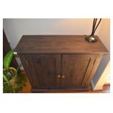 CONSOLE MODERN 2 DOOR 39.5" W X 14.5" D X 36" H,