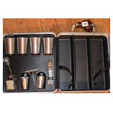 PORTABLE BAR WITH KEY