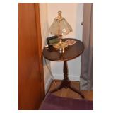 TOUCH LAMP, SMALL MODERN TABLE DELICATE